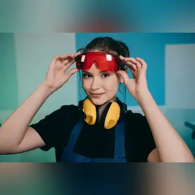 易轩岩